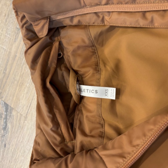 Fabletics Puffer Coat - Picture 4 of 4